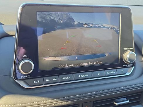 Used 2026 Nissan Rogue SV w/ SV Premium Package image 29