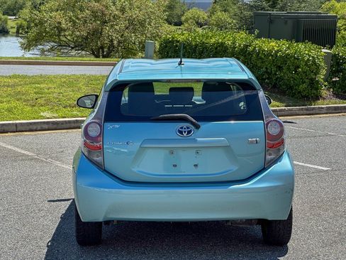 Used 2014 Toyota Prius C Two FWD image 13