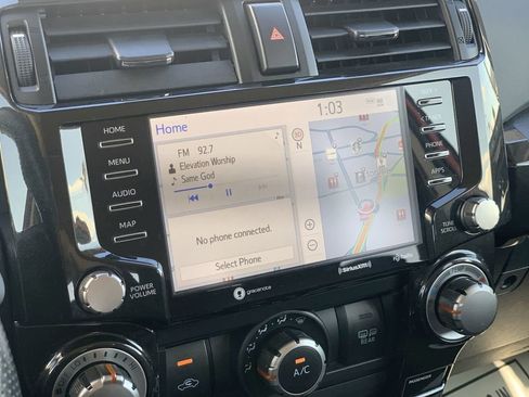 Used 2024 Toyota 4Runner TRD Off-Road Premium image 10