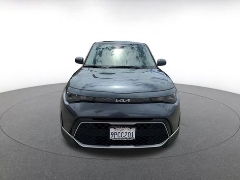 Used 2025 Kia Soul LX w/ LX Technology Package FWD image 4