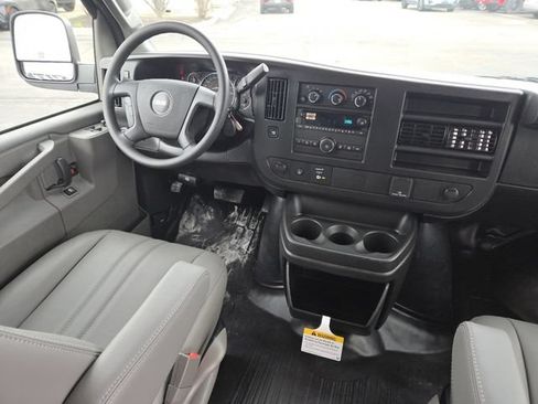New 2026 GMC Savana 2500 w/ Enhanced Convenience Package RWD image 26