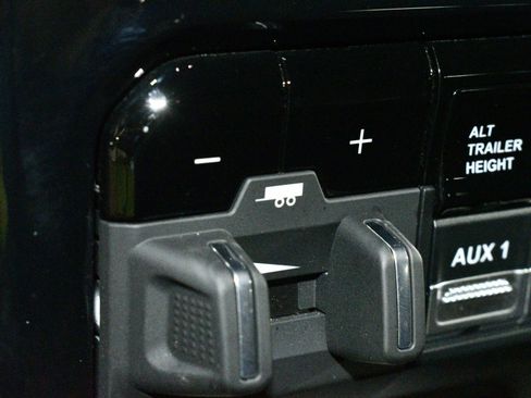 Used 2021 RAM 3500 Limited AWD/4WD image 36
