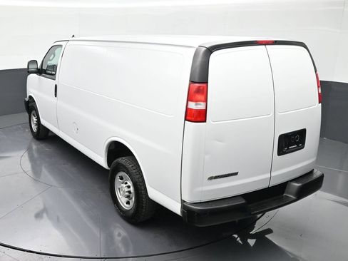 Used 2023 Chevrolet Express 2500 Work Van image 14