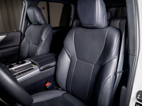Used 2024 Lexus LX 600 F Sport AWD/4WD image 6