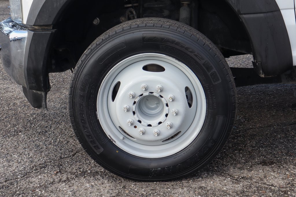 Used 2019 Ford F550 2WD Regular Cab Super Duty image 39