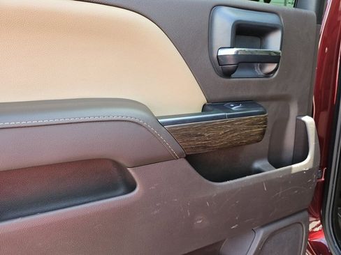 Used 2017 GMC Sierra 2500 Denali w/ Duramax Plus Package image 19