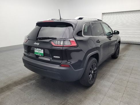 Used 2019 Jeep Cherokee Latitude Plus w/ Cold Weather Group image 9