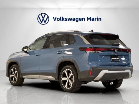 New 2026 Volkswagen Tiguan SE AWD/4WD image 3