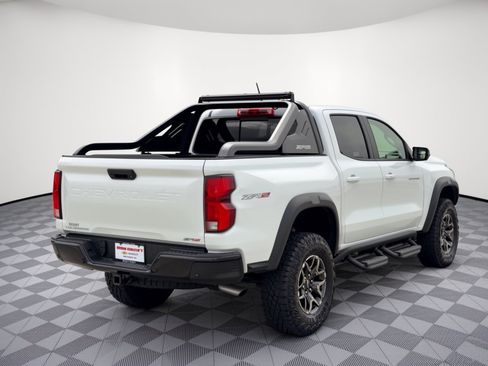 Used 2024 Chevrolet Colorado ZR2 w/ LPO, Sports Bar Package AWD/4WD image 9