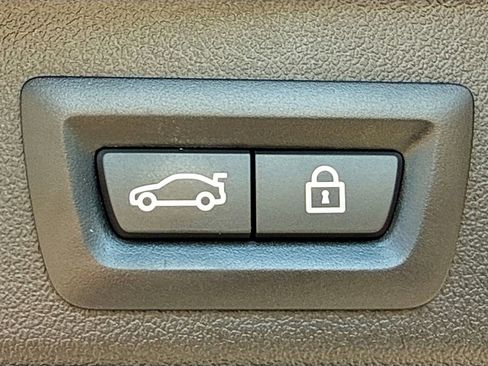 Used 2019 BMW X5 xDrive40i w/ Luxury Seating Package image 14