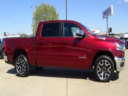 Used 2025 RAM 1500 Laramie AWD/4WD image 5