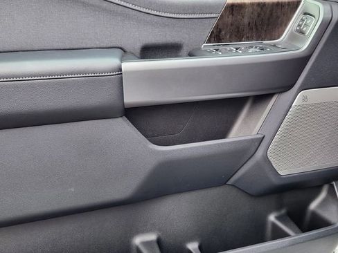 New 2026 Ford F350 Lariat w/ Lariat Premium Package AWD/4WD image 9