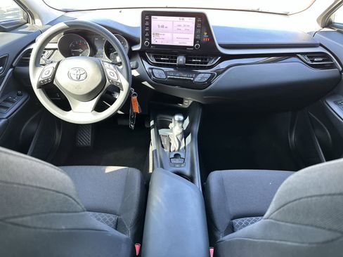 Used 2020 Toyota C-HR LE FWD image 20