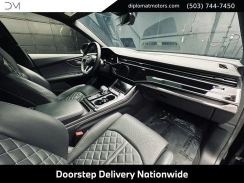 Used 2023 Audi SQ8 Prestige AWD/4WD image 19