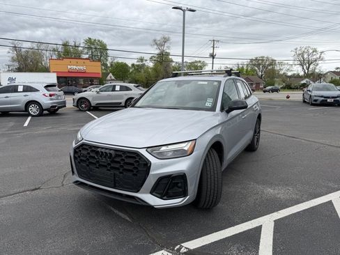 Used 2023 Audi SQ5 Premium Plus w/ Premium Plus Package AWD/4WD image 2
