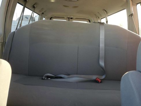 Used 2012 Ford E-350 and Econoline 350 XLT image 11