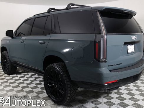 Used 2026 Cadillac Escalade Sport w/ LPO, ONYX Package image 7