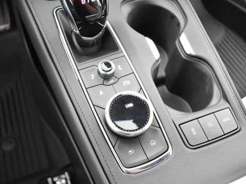 Certified 2024 Cadillac XT4 Sport AWD/4WD image 22