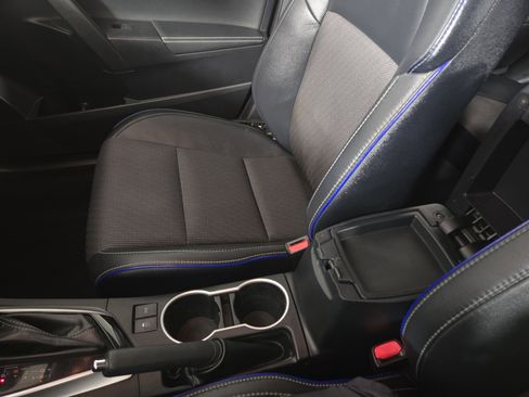 Used 2018 Toyota Corolla L image 28