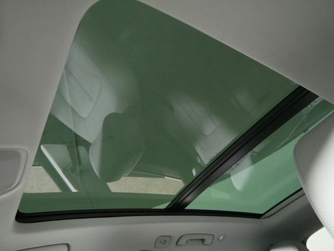 Used 2021 Audi Q5 Premium Plus w/ Premium Plus Package image 31