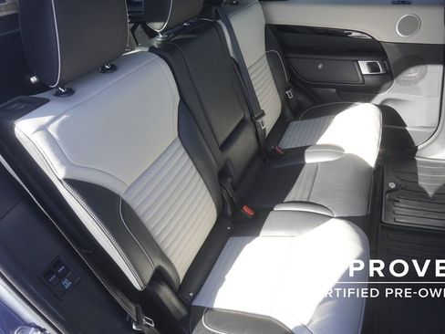 Used 2022 Land Rover Discovery S R-Dynamic image 27