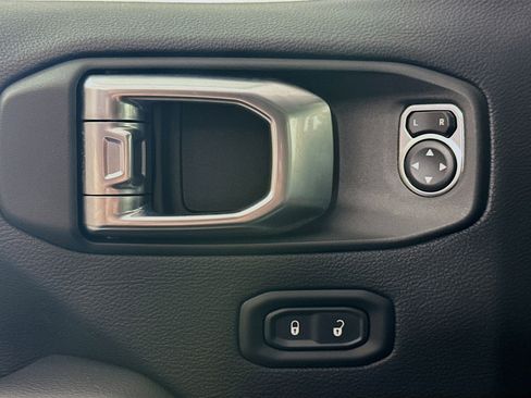 Used 2023 Jeep Wrangler Sahara w/ Dual Top Group image 15