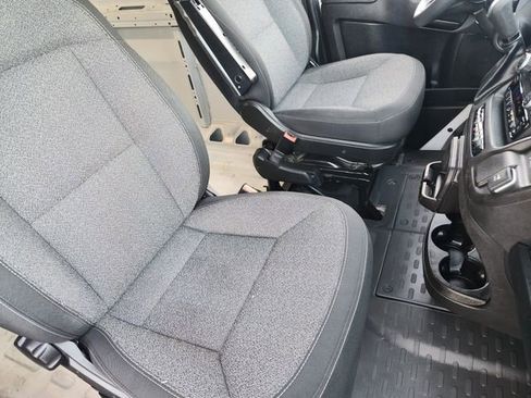 Used 2025 RAM ProMaster 2500 w/ Convenience Group FWD image 14