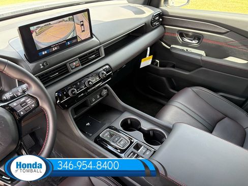 New 2026 Honda Pilot Black Edition image 14