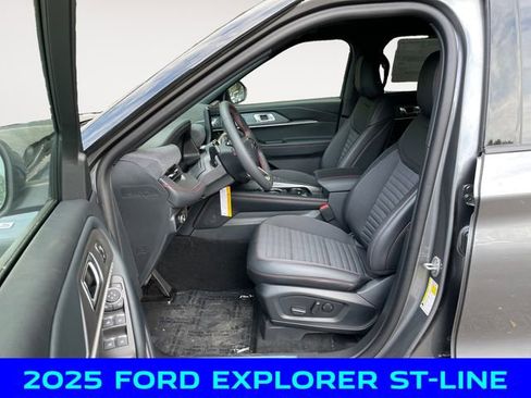 New 2025 Ford Explorer ST-Line w/ Premium Package image 9