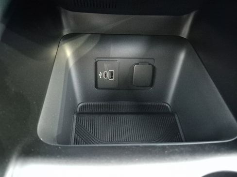 New 2026 Ford Explorer ST-Line image 33