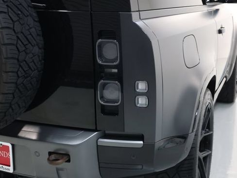 Used 2023 Land Rover Defender 90 V8 AWD/4WD image 64
