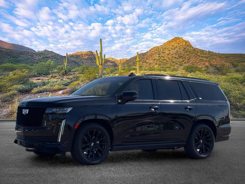 Used 2022 Cadillac Escalade Sport Platinum w/ LPO, ONYX Package AWD/4WD image 6