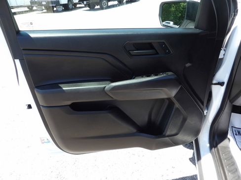 Used 2023 Chevrolet Colorado W/T RWD image 14