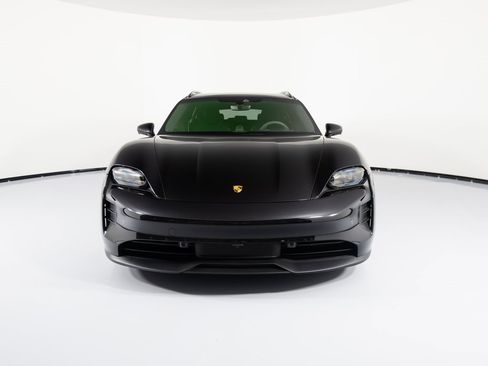 Certified 2023 Porsche Taycan GTS image 10