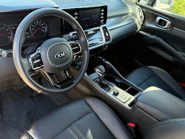 Used 2021 Kia Sorento S FWD image 10
