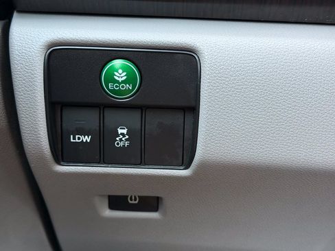 Used 2014 Honda Accord EX-L image 39