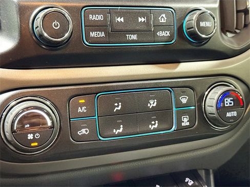 Used 2015 Chevrolet Colorado Z71 image 18