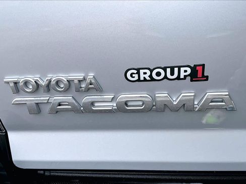 Used 2011 Toyota Tacoma 4x4 Regular Cab image 17