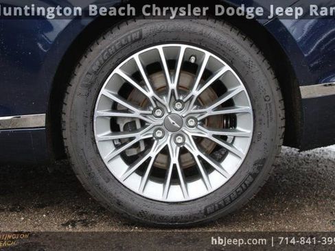 Used 2023 Genesis G80 2.5T image 7