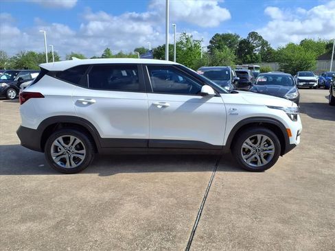 Certified 2022 Kia Seltos LX AWD/4WD image 6