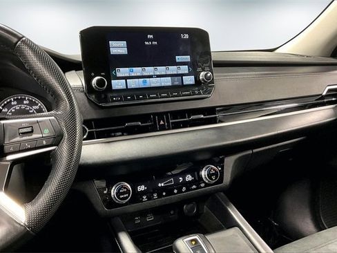 Used 2022 Mitsubishi Outlander SE image 10