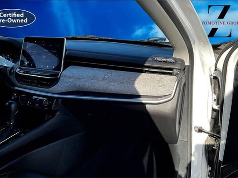 Used 2022 Jeep Compass Latitude image 16