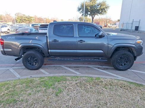 Used 2023 Toyota Tacoma SR image 7
