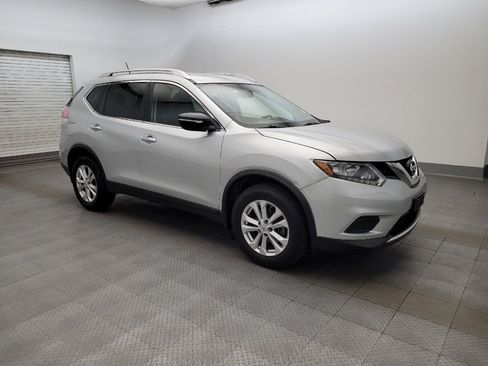 Used 2015 Nissan Rogue SV FWD image 11