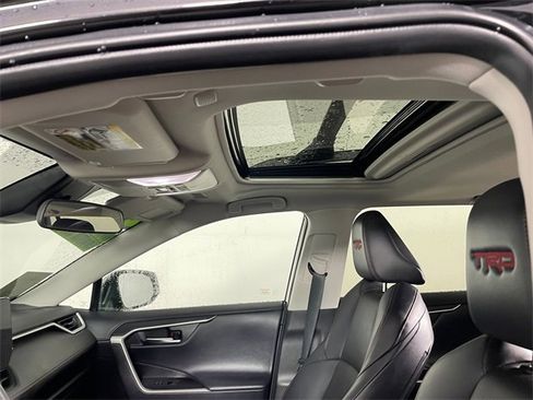 Used 2024 Toyota RAV4 TRD Off-Road image 17