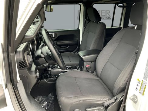 Used 2018 Jeep Wrangler Unlimited Sport S AWD/4WD image 23