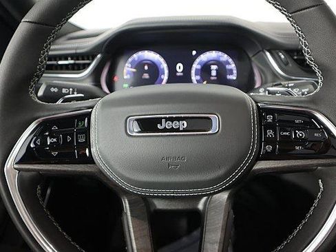 New 2025 Jeep Grand Cherokee Overland w/ Luxury Tech Group IV image 10