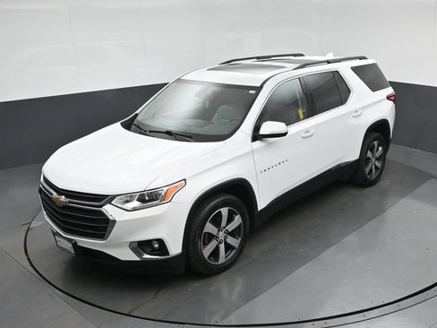 Used 2019 Chevrolet Traverse LT w/ LT Premium Package AWD/4WD image 71