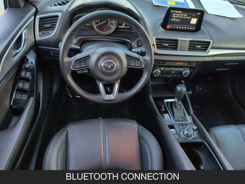 Used 2018 MAZDA MAZDA3 Touring image 13