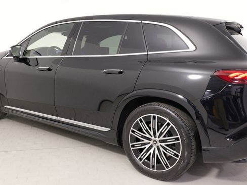 Used 2023 Mercedes-Benz EQS 580 4MATIC SUV image 15